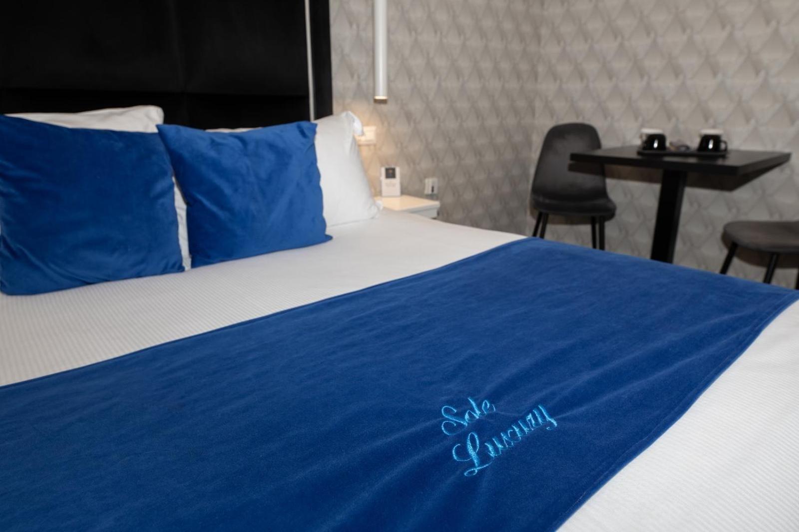 Luna Luxury Bed And Breakfast Neapel Exterior foto